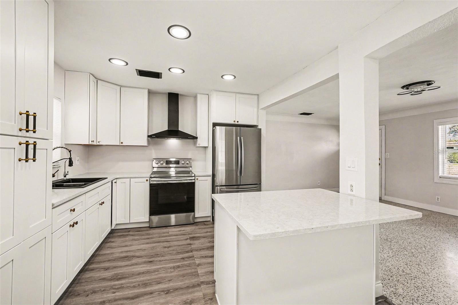 Image 13 of 31 For 1514 River Lane