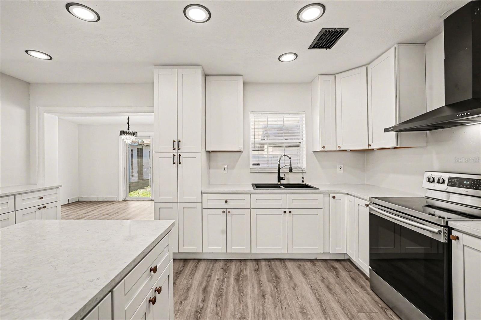 Image 14 of 31 For 1514 River Lane