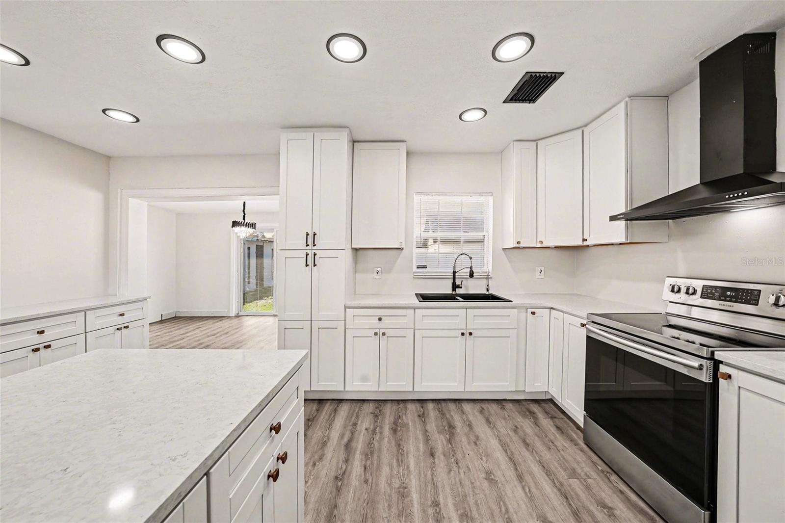 Image 16 of 31 For 1514 River Lane