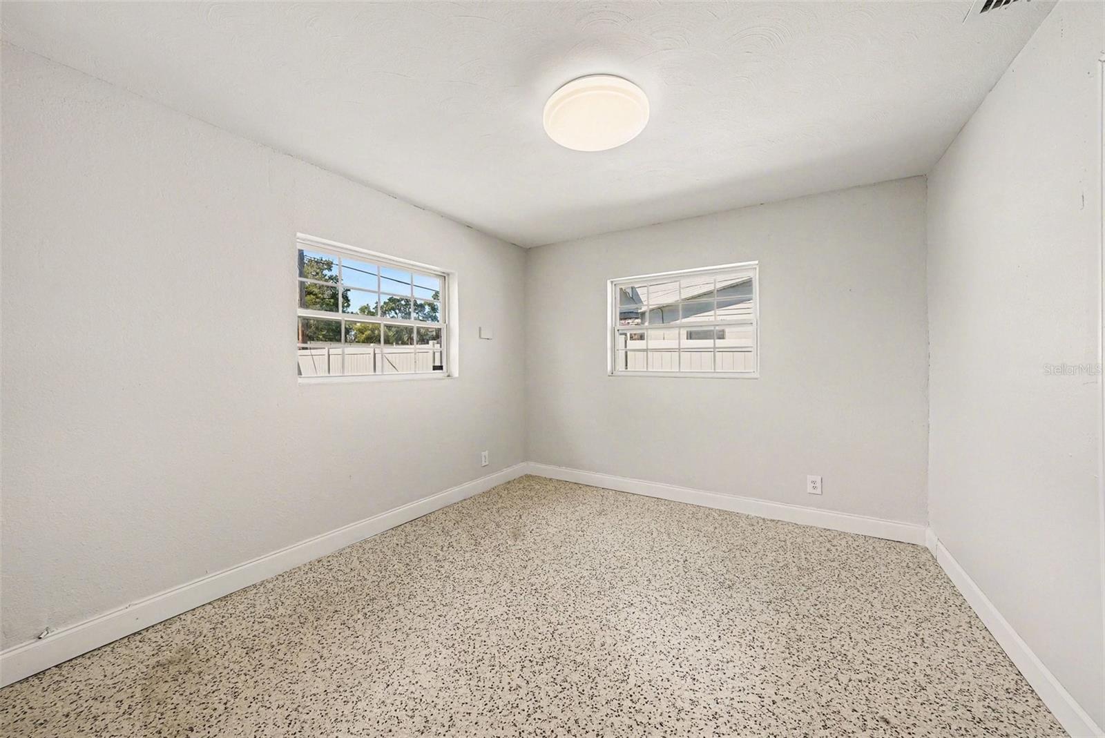 Image 26 of 31 For 1514 River Lane