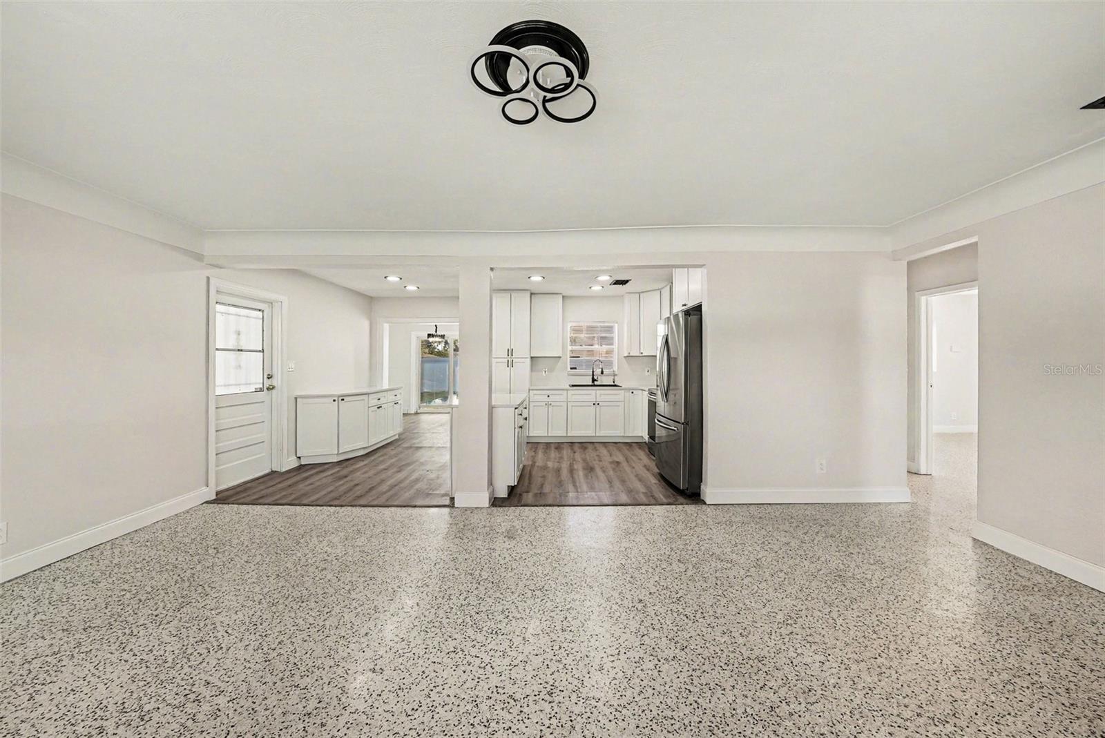 Image 7 of 31 For 1514 River Lane