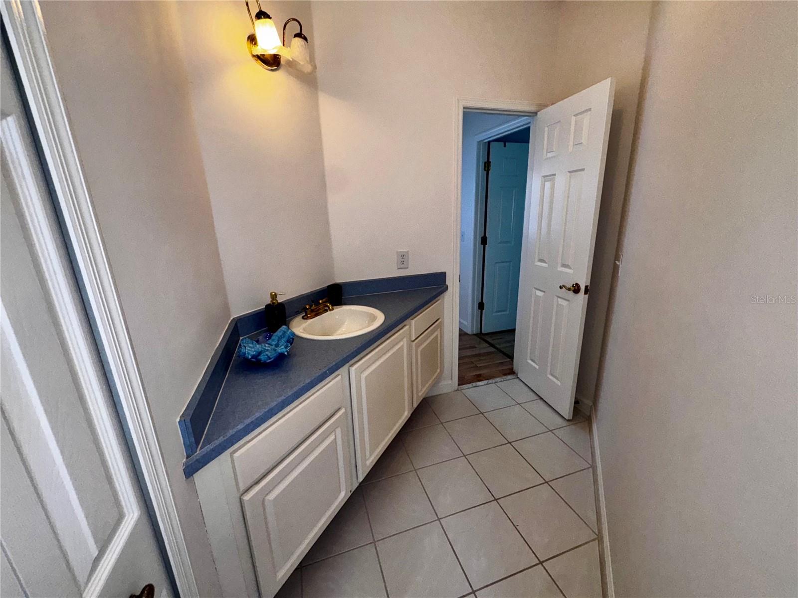 Image 34 of 45 For 7200 Bay Club Way