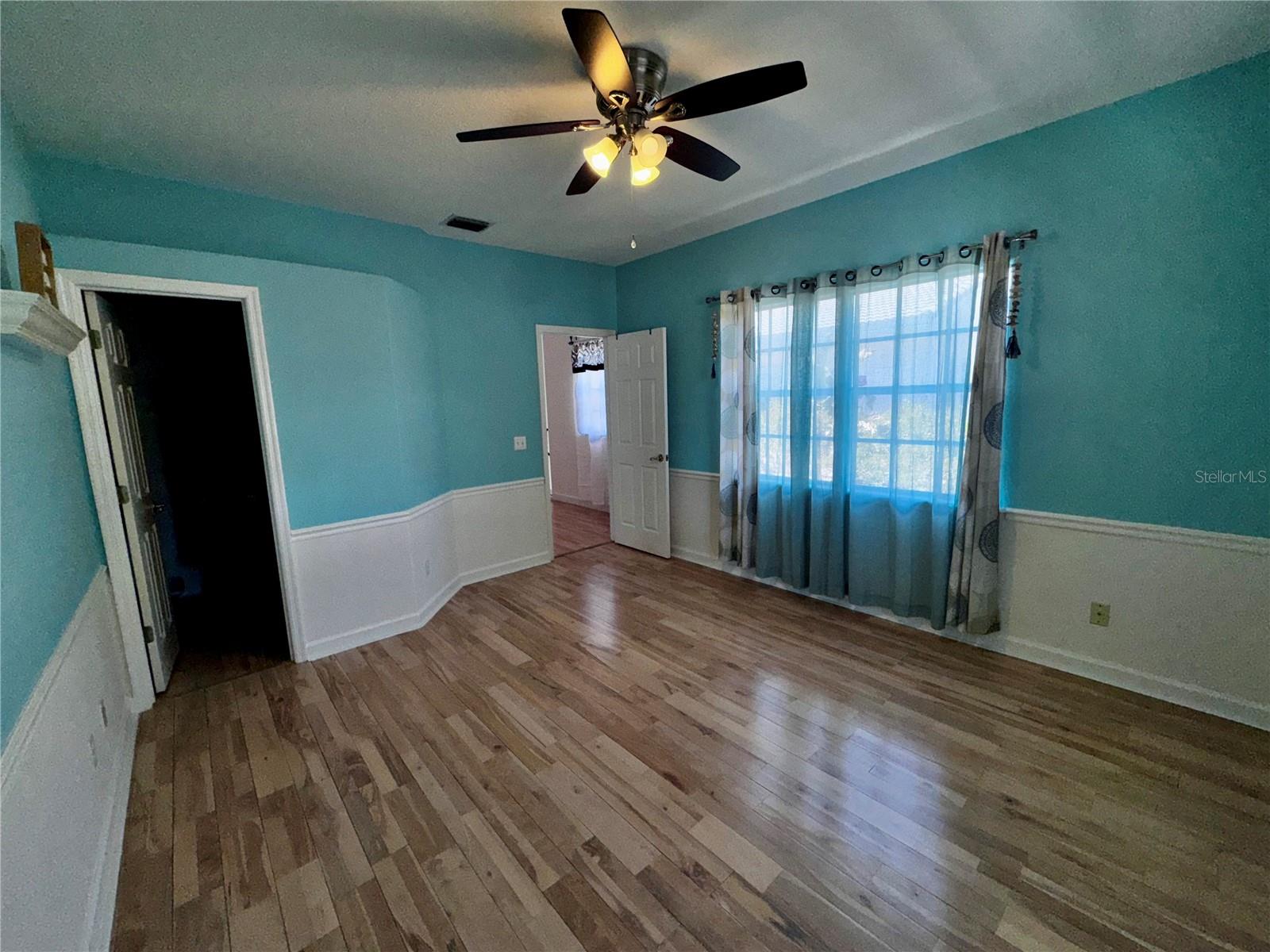 Image 37 of 45 For 7200 Bay Club Way