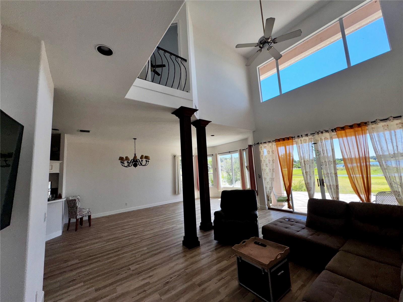 Image 6 of 45 For 7200 Bay Club Way