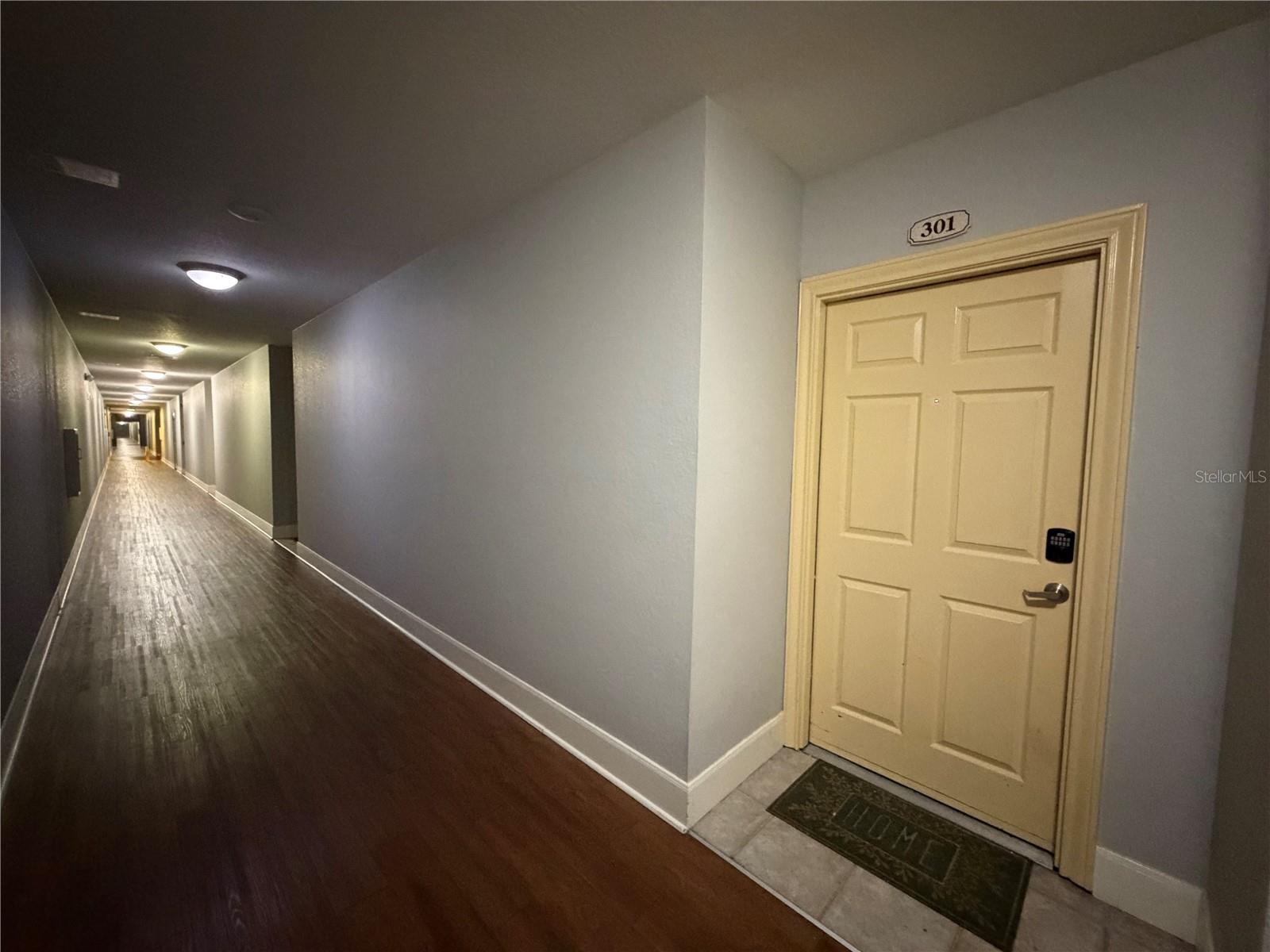 Image 4 of 37 For 860 Orange Avenue 301