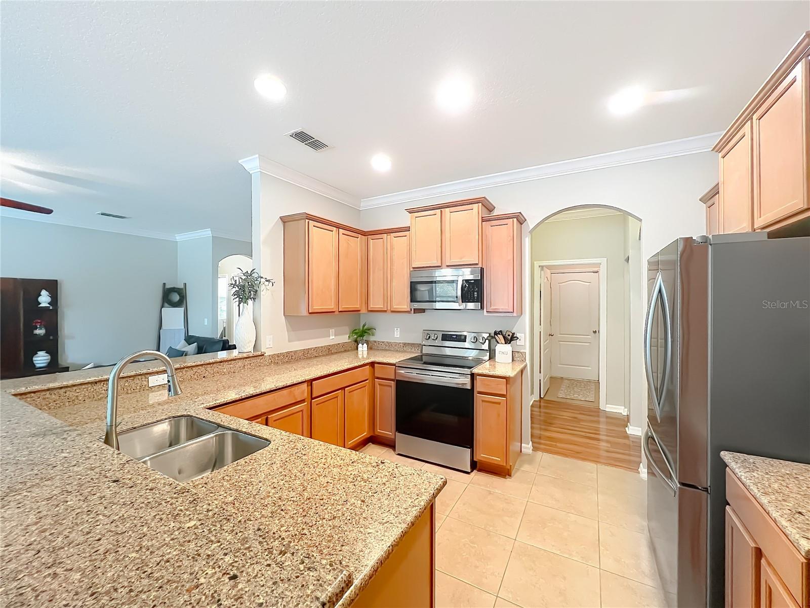 Image 16 of 44 For 1118 Trolling Drive