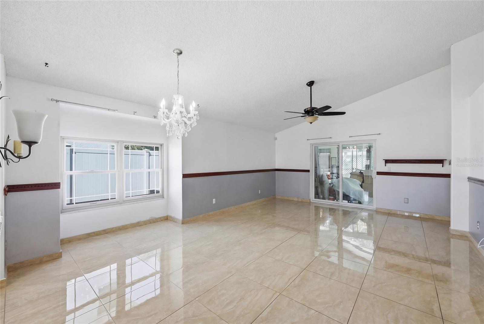 Image 10 of 51 For 12315 Kenton Court