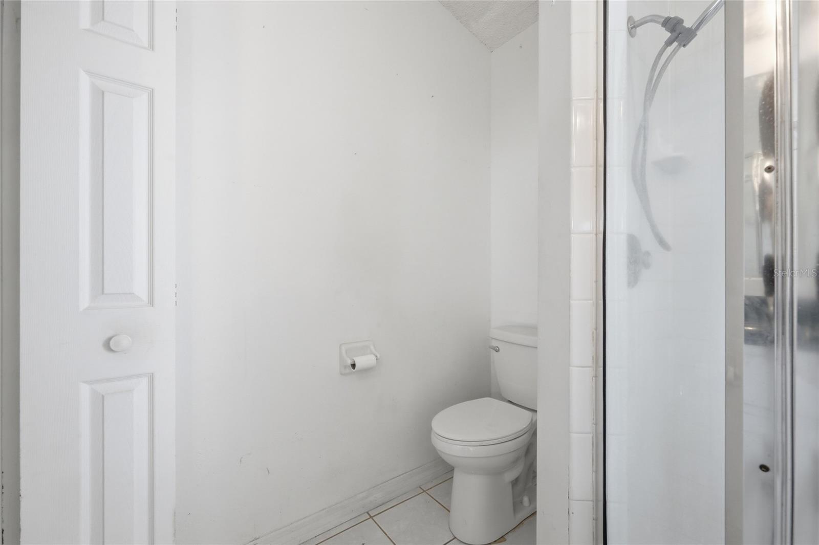 Image 18 of 51 For 12315 Kenton Court