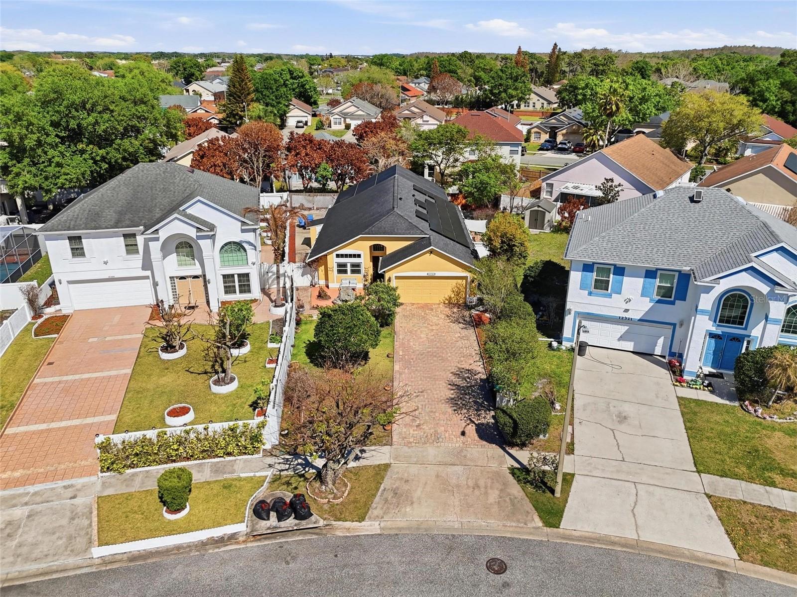 Image 2 of 51 For 12315 Kenton Court