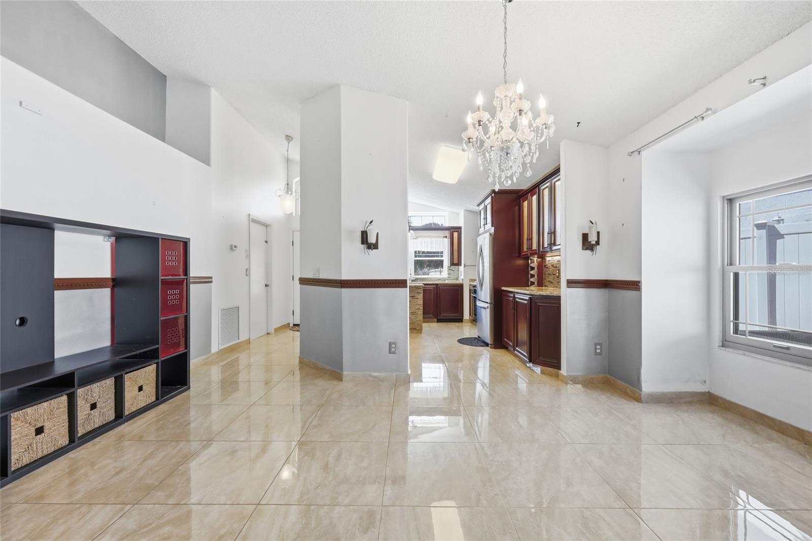 Image 21 of 51 For 12315 Kenton Court