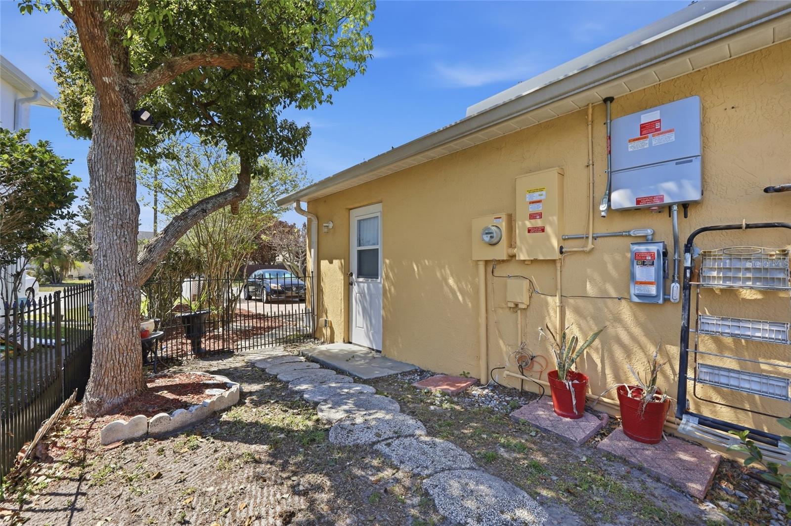 Image 33 of 51 For 12315 Kenton Court