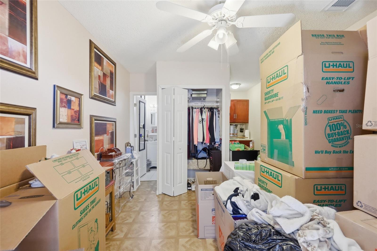 Image 34 of 51 For 12315 Kenton Court