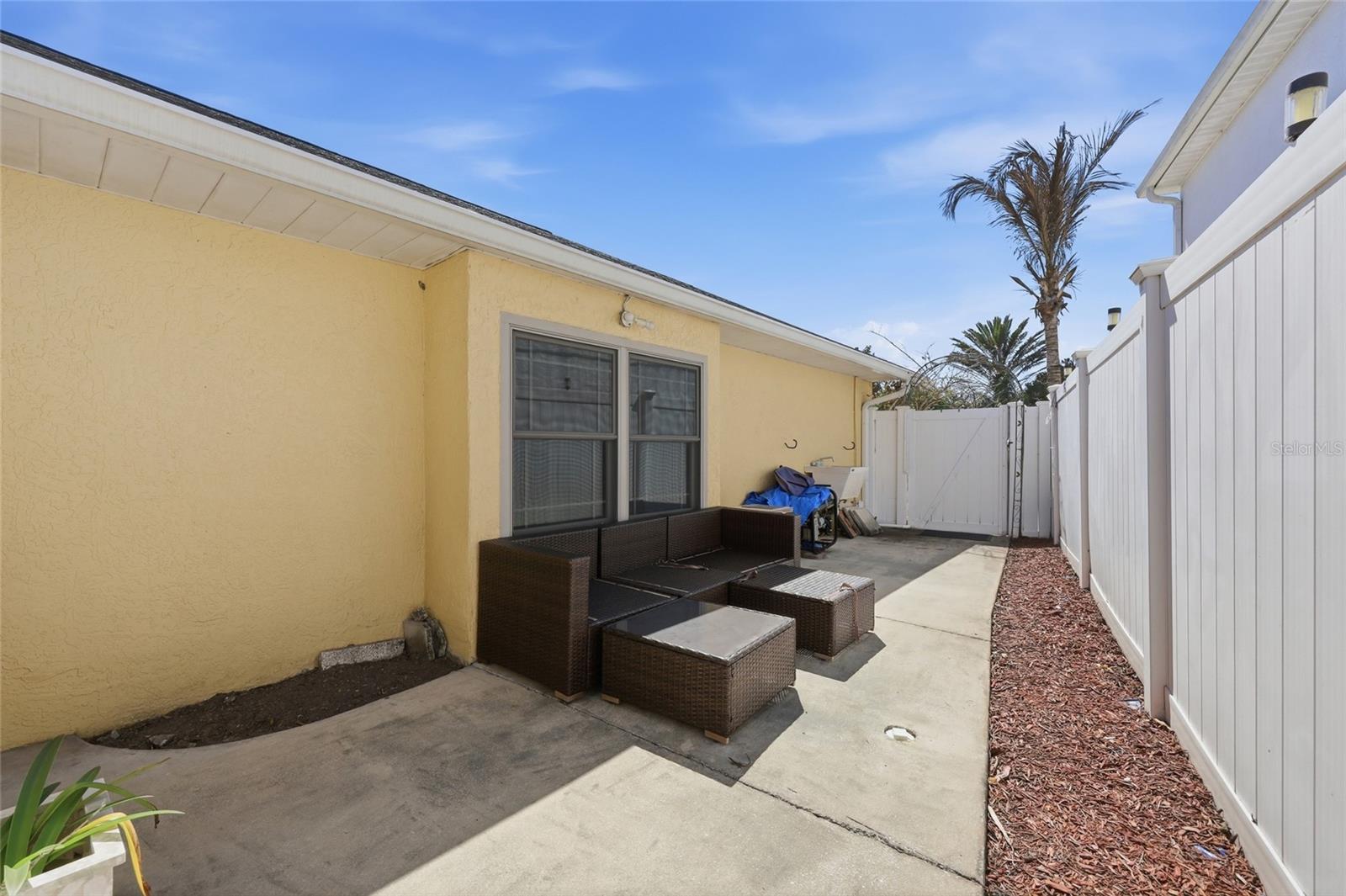 Image 36 of 51 For 12315 Kenton Court