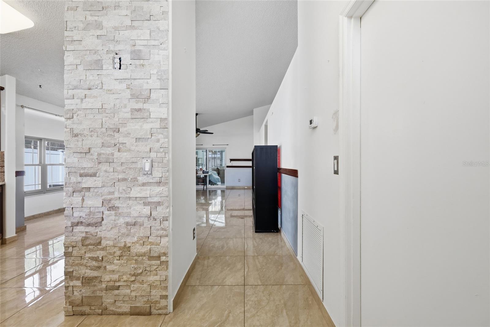 Image 6 of 51 For 12315 Kenton Court