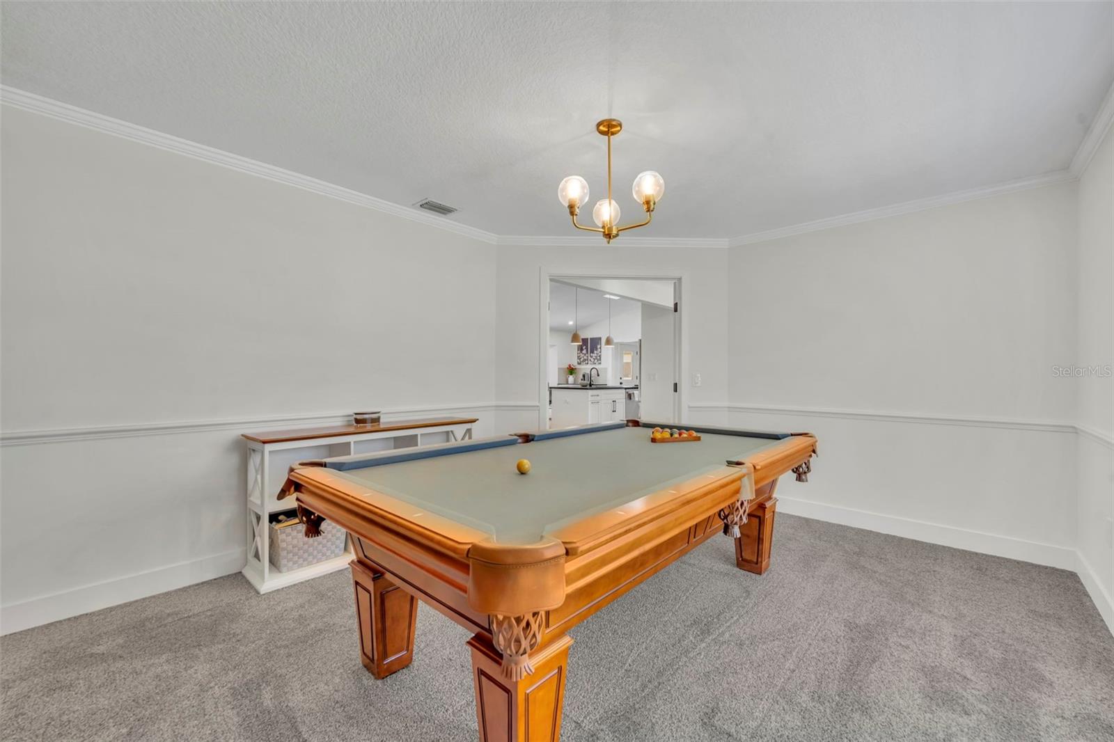 Listing photo id 25 for 853 Pine Shadow Drive