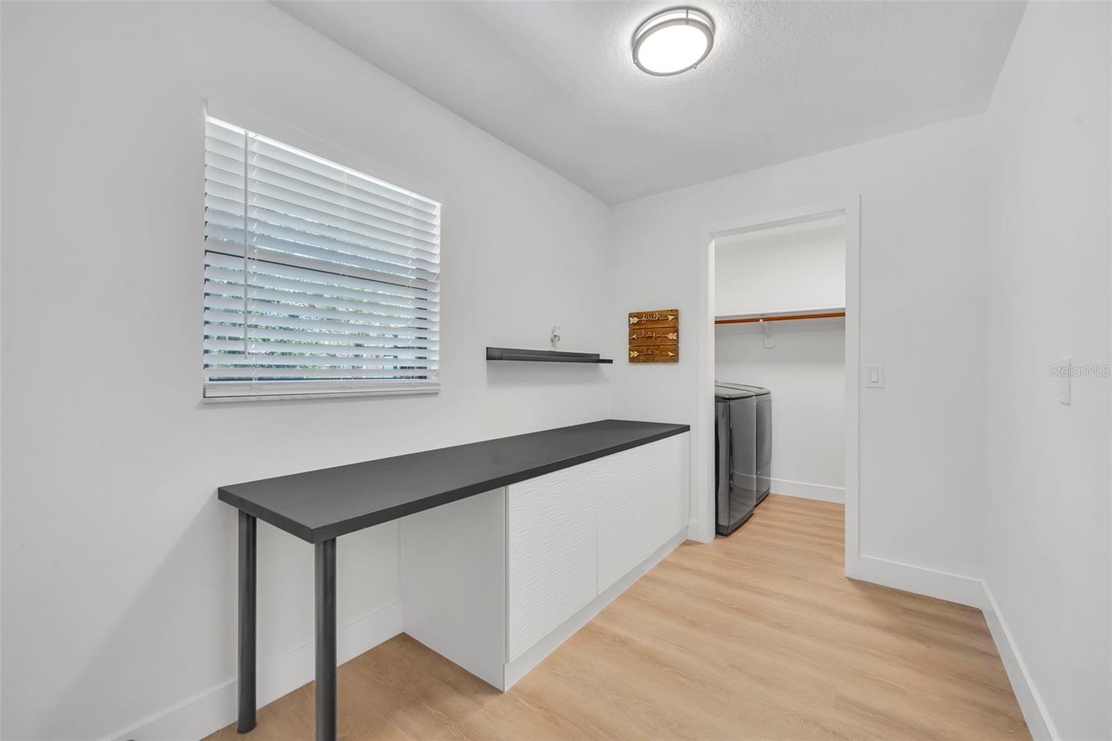 Listing photo id 40 for 853 Pine Shadow Drive