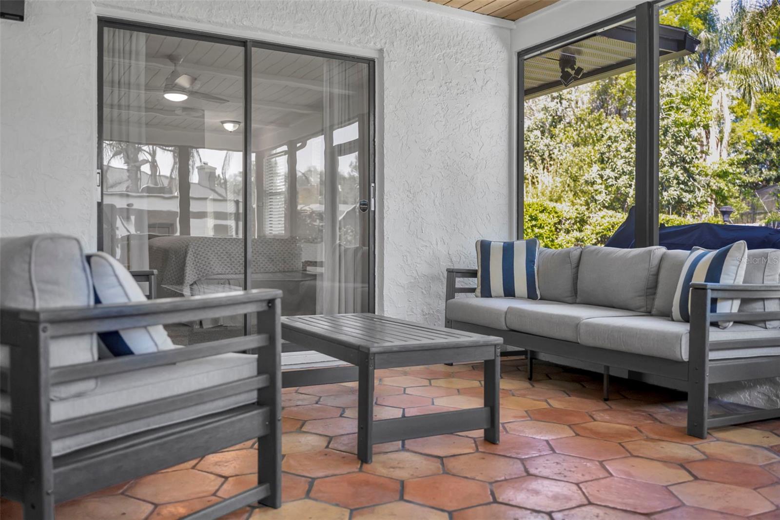 Listing photo id 45 for 853 Pine Shadow Drive