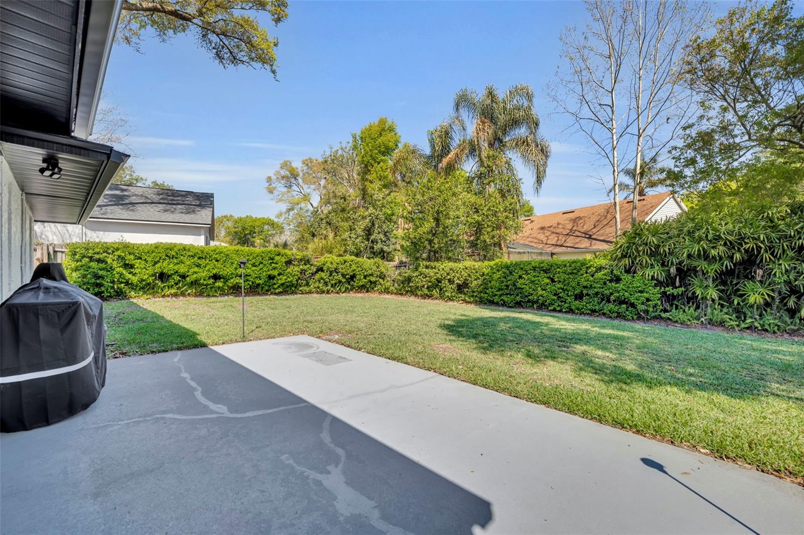 Listing photo id 46 for 853 Pine Shadow Drive