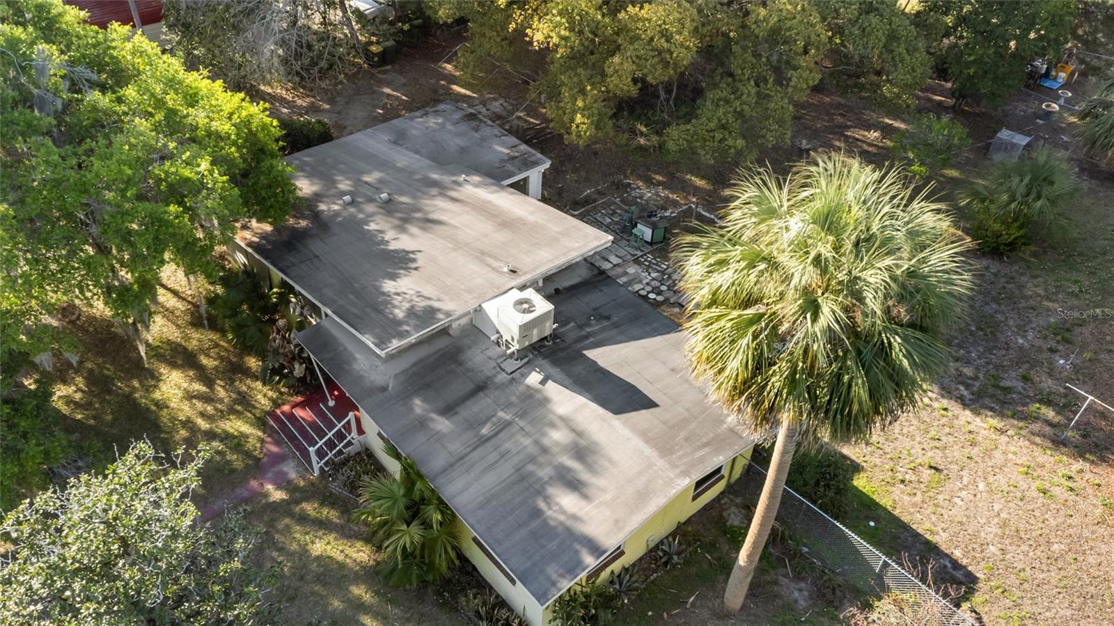 Image 30 of 49 For 2304 Vine Street