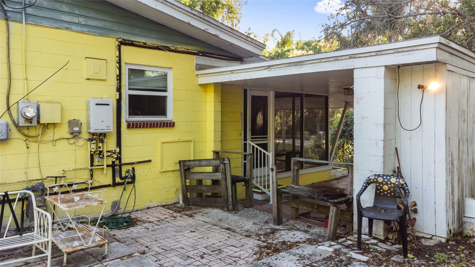 Image 37 of 49 For 2304 Vine Street