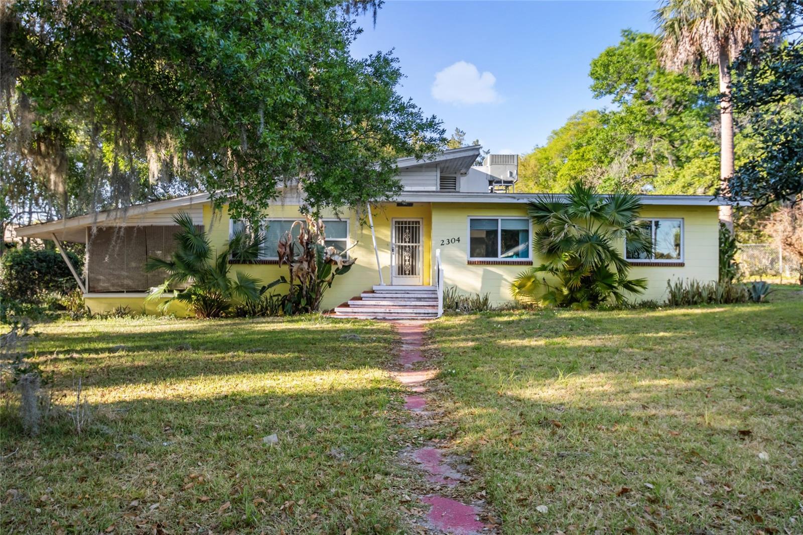 Image 48 of 49 For 2304 Vine Street