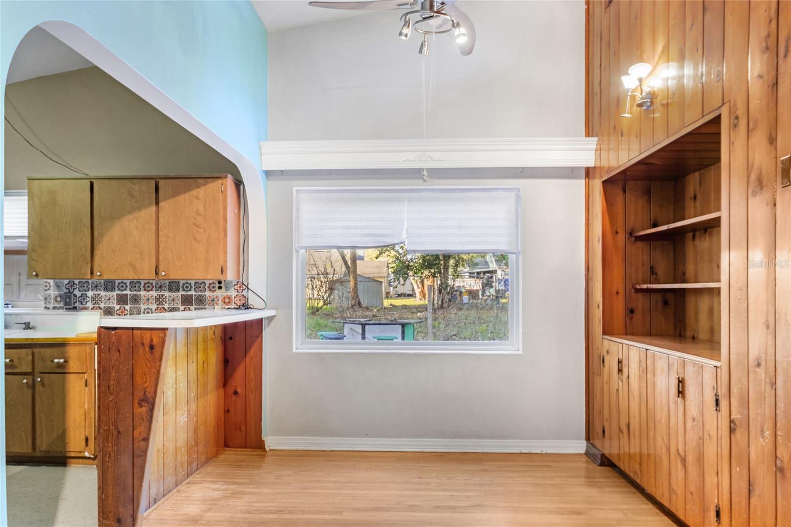 Image 6 of 49 For 2304 Vine Street