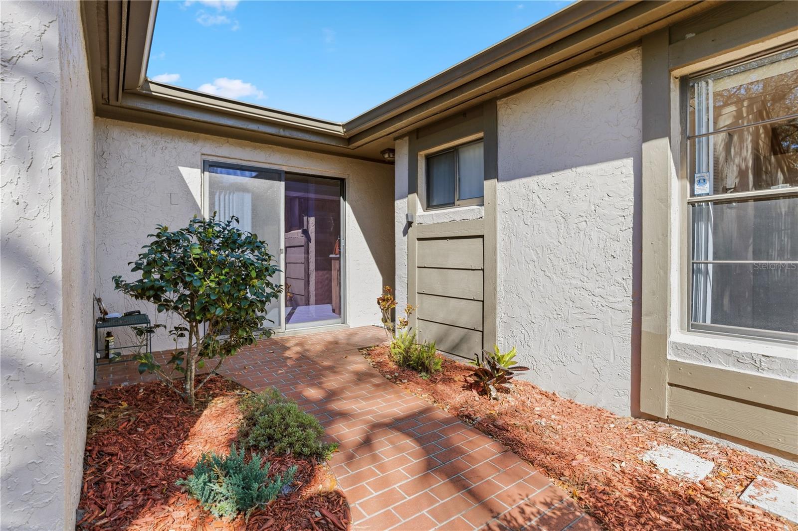 Image 4 of 56 For 618 Woodridge Drive