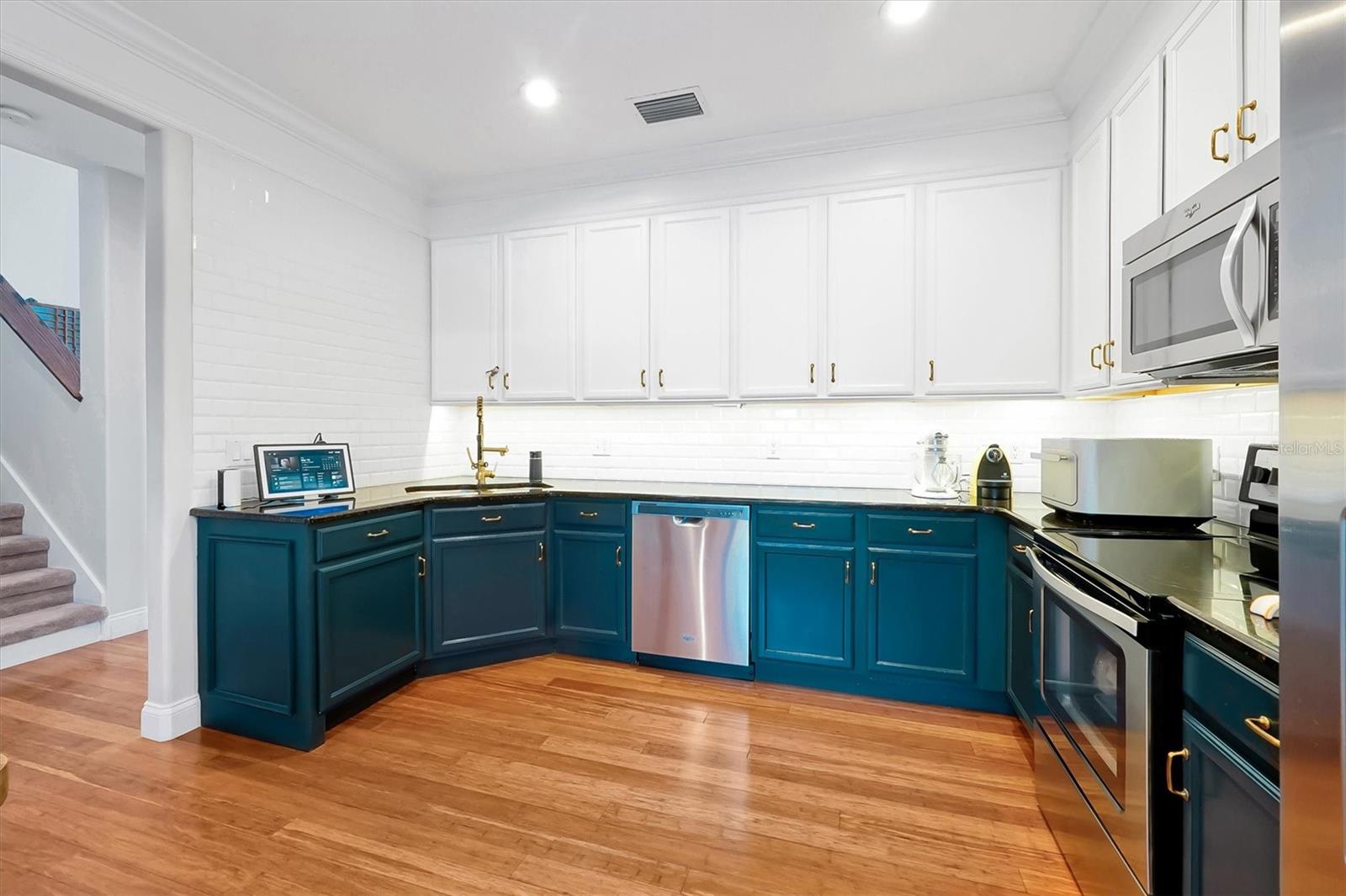 Image 12 of 59 For 7259 Regina Way