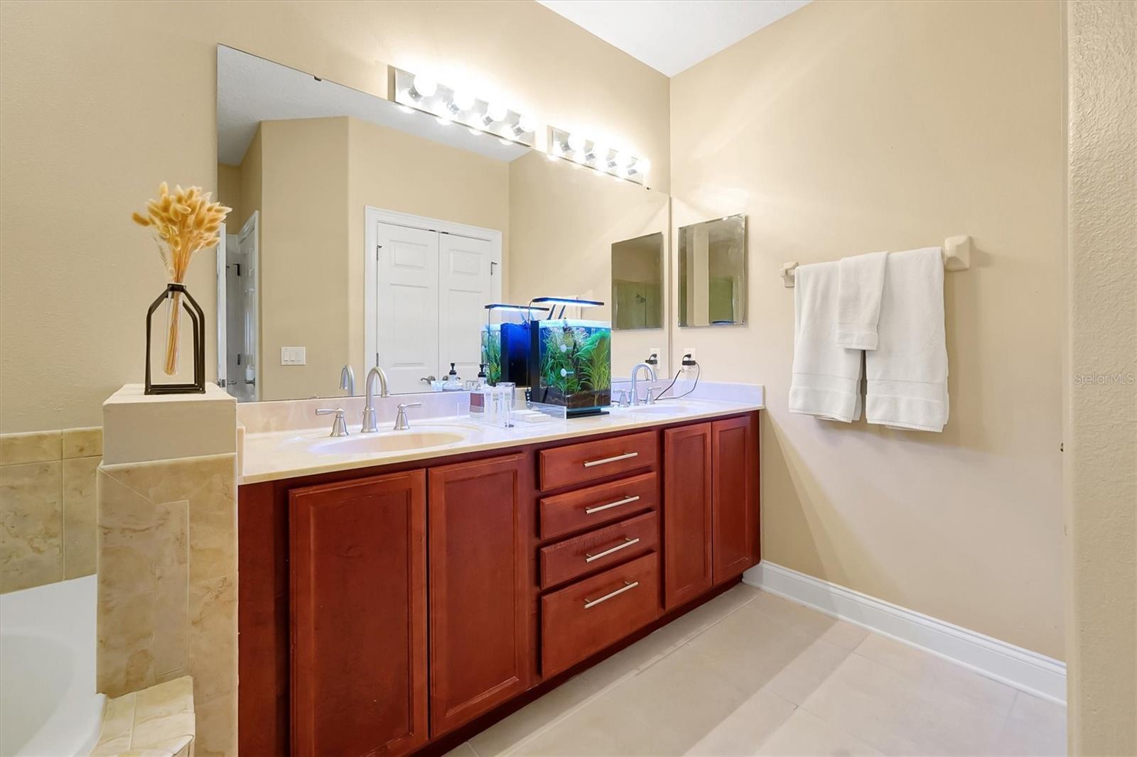 Image 22 of 59 For 7259 Regina Way