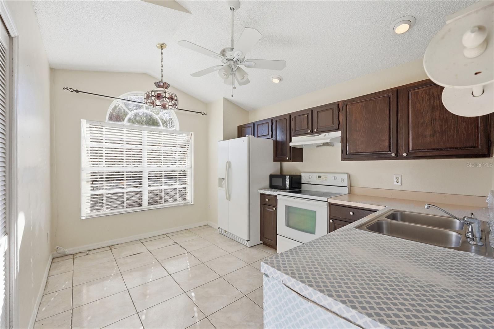 Image 12 of 44 For 1005 Delnova Lane