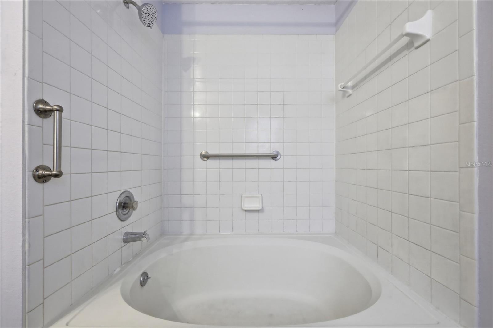 Image 21 of 44 For 1005 Delnova Lane