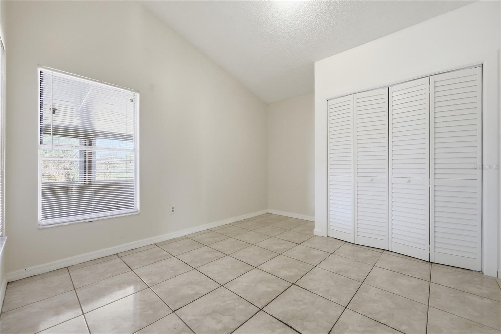 Image 27 of 44 For 1005 Delnova Lane