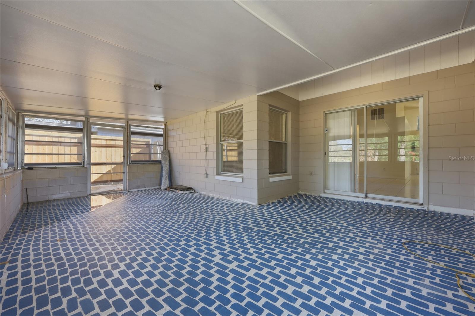 Image 31 of 44 For 1005 Delnova Lane