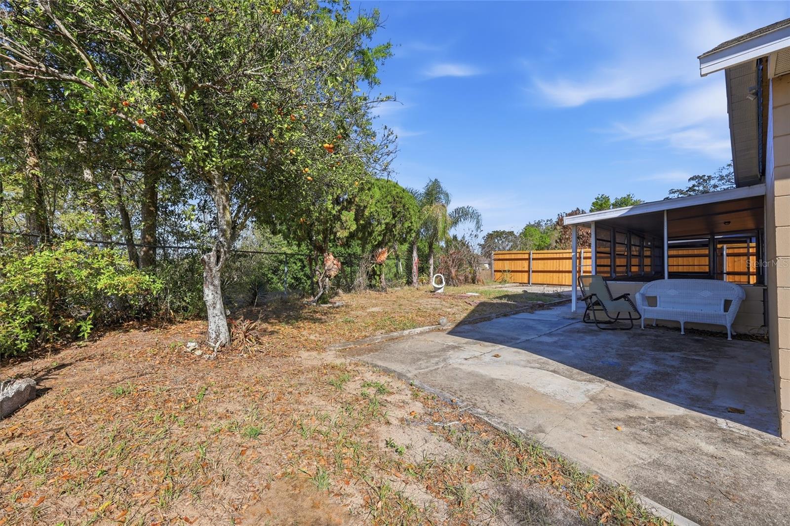 Image 34 of 44 For 1005 Delnova Lane