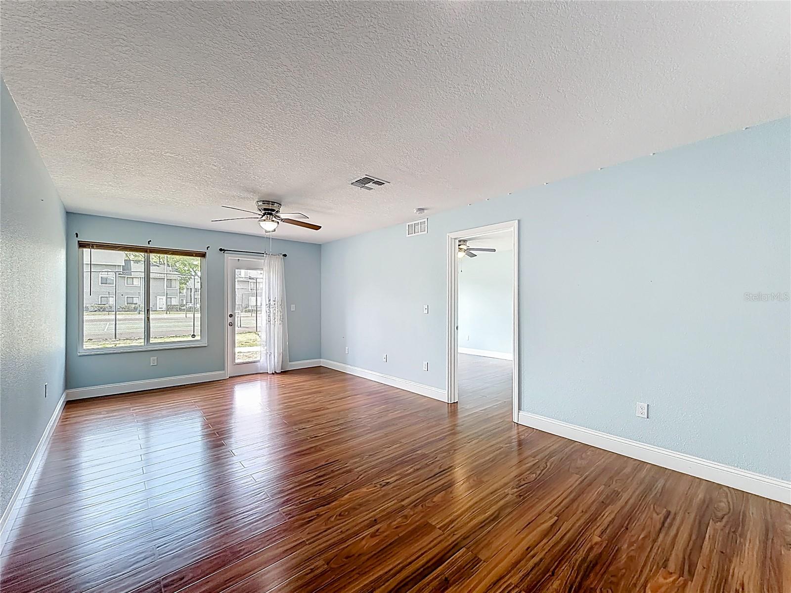 Image 14 of 47 For 2260 Grenwich Avenue 2260