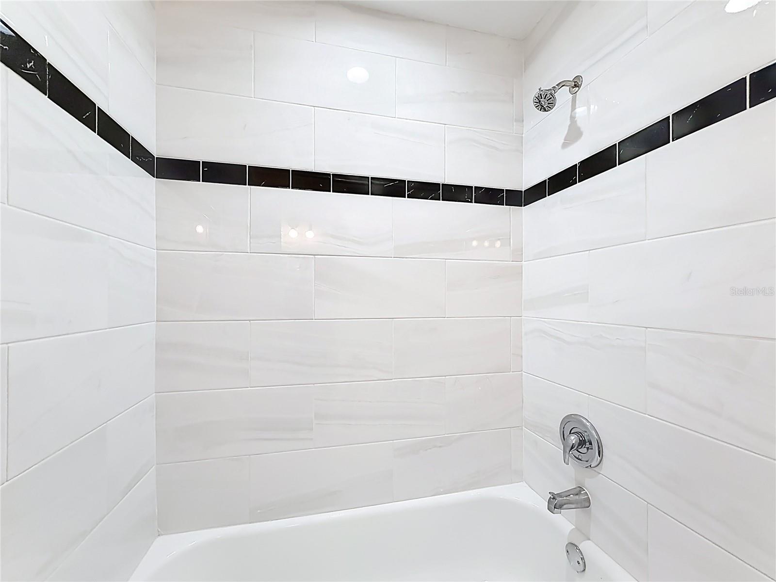 Image 22 of 47 For 2260 Grenwich Avenue 2260