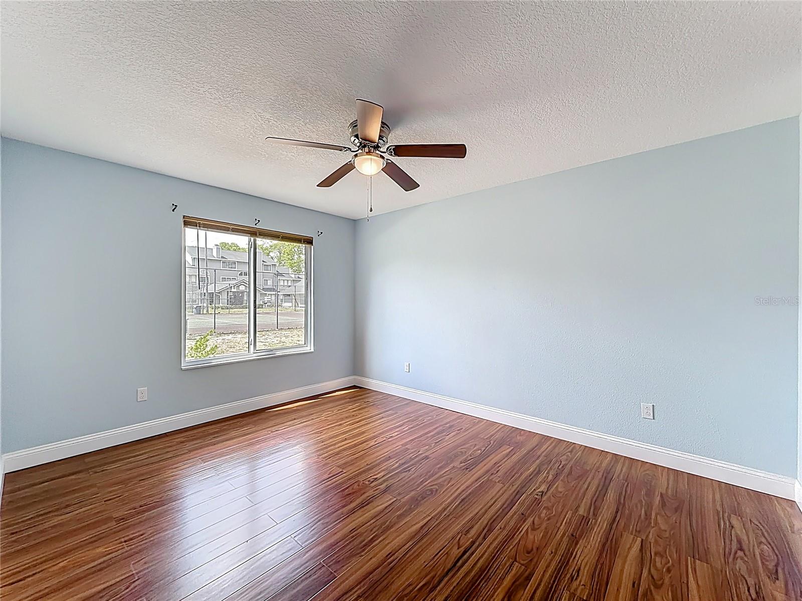 Image 29 of 47 For 2260 Grenwich Avenue 2260