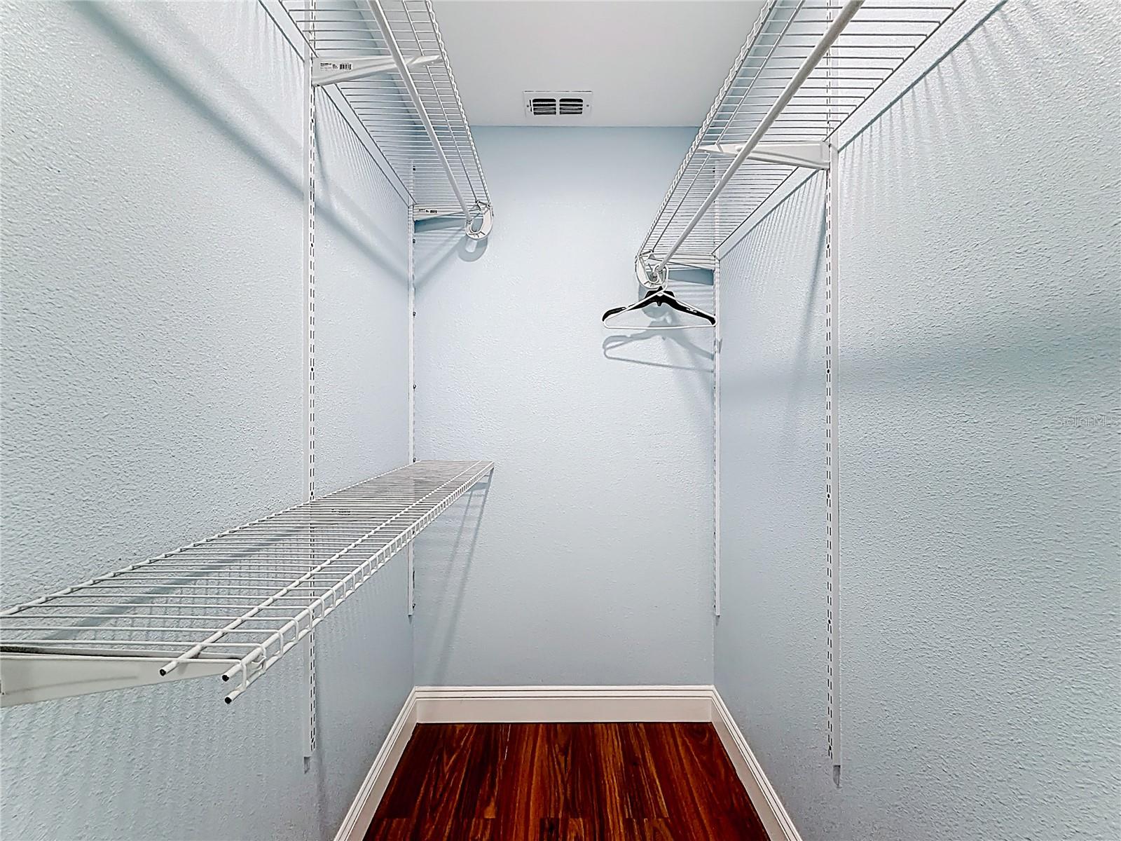 Image 37 of 47 For 2260 Grenwich Avenue 2260