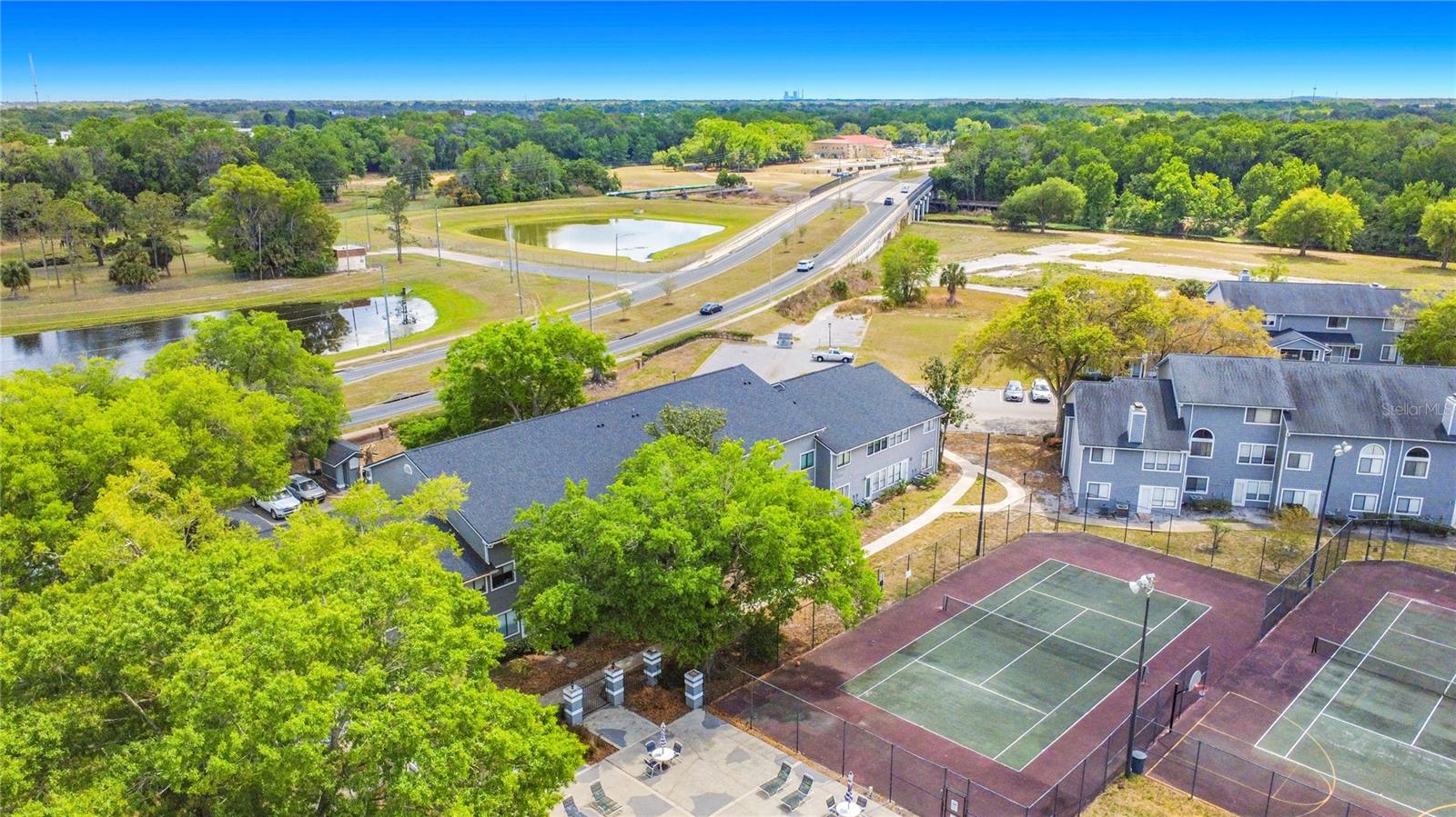 Image 42 of 47 For 2260 Grenwich Avenue 2260