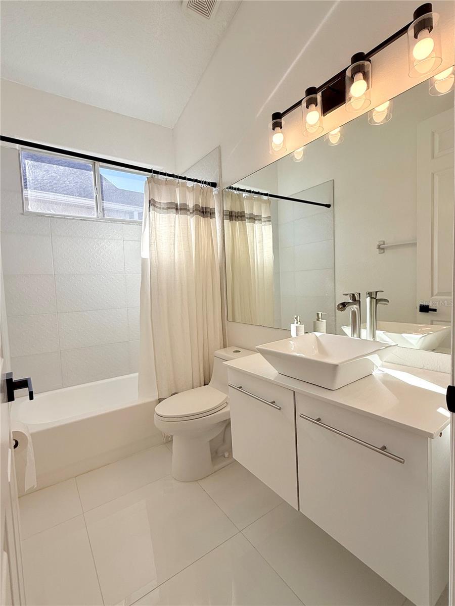 Image 16 of 18 For 12005 Summerspring Lakes Drive