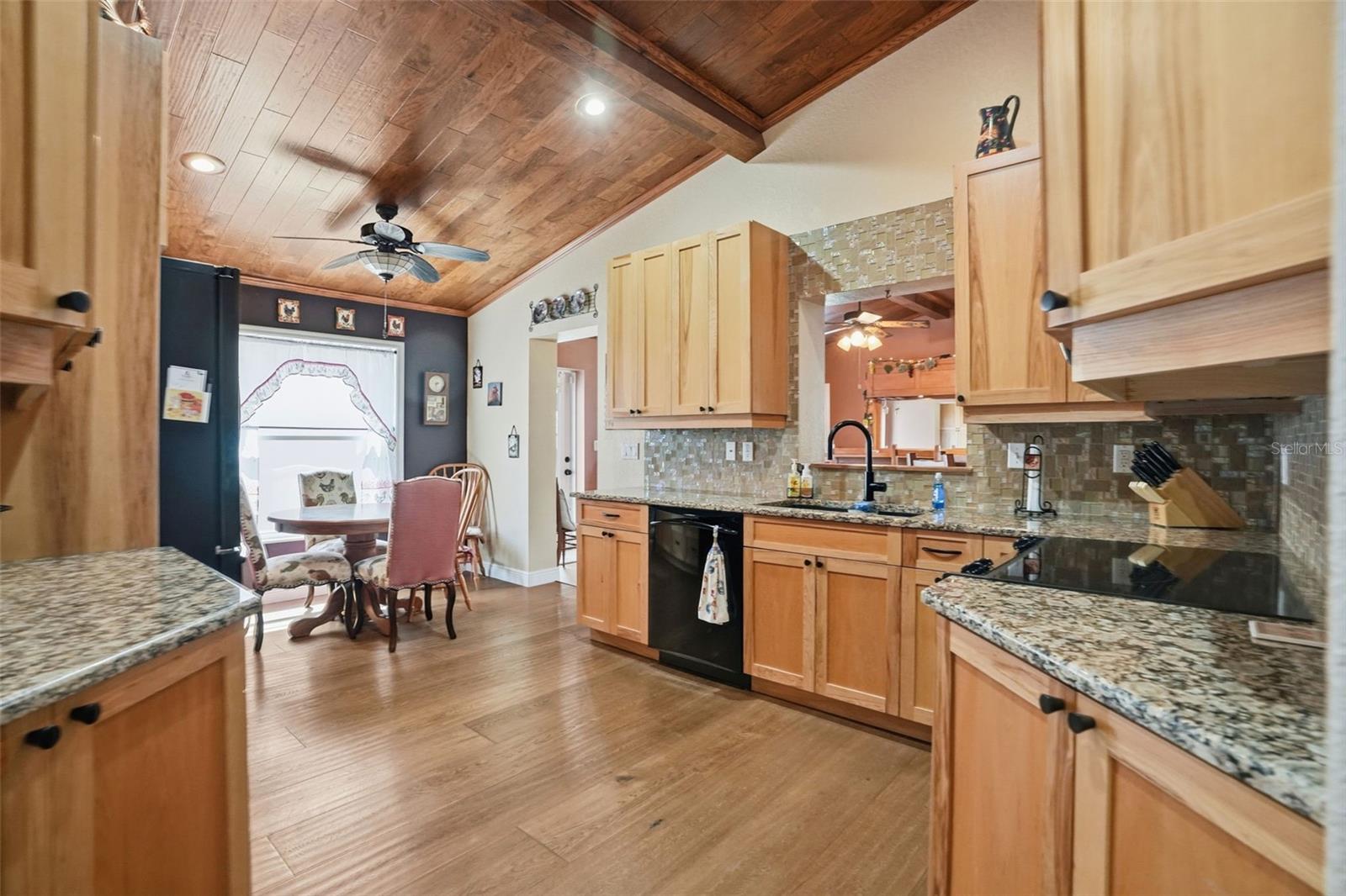 Image 12 of 28 For 363 Royal Palm Way