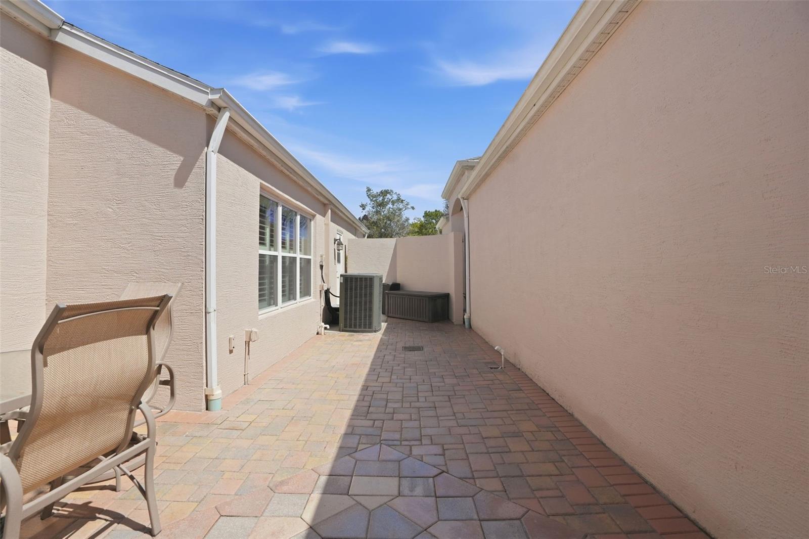 Image 26 of 28 For 363 Royal Palm Way