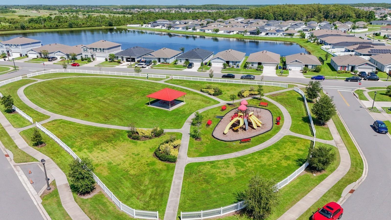 Image 17 of 20 For 3028 Lakes Crest Avenue