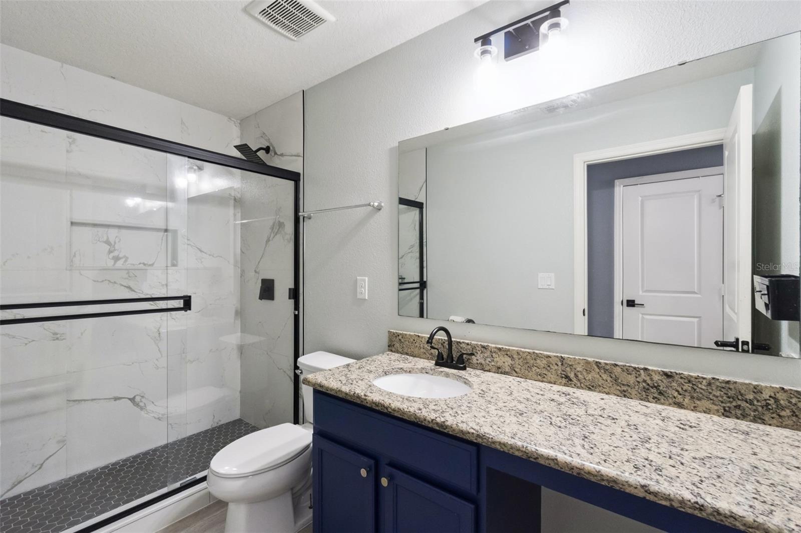 Image 8 of 20 For 3028 Lakes Crest Avenue