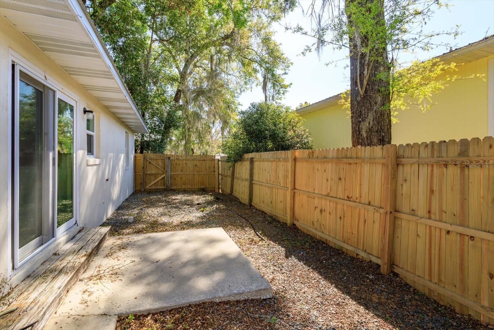 Image 18 of 20 For 302 Ballard Avenue