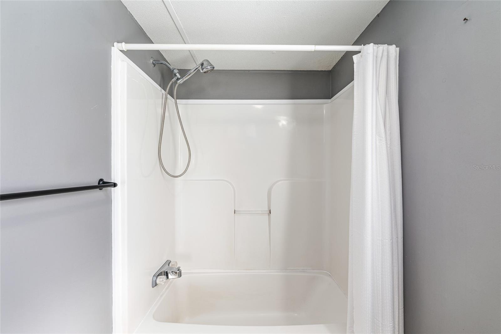 Image 24 of 74 For 5600 39th Street