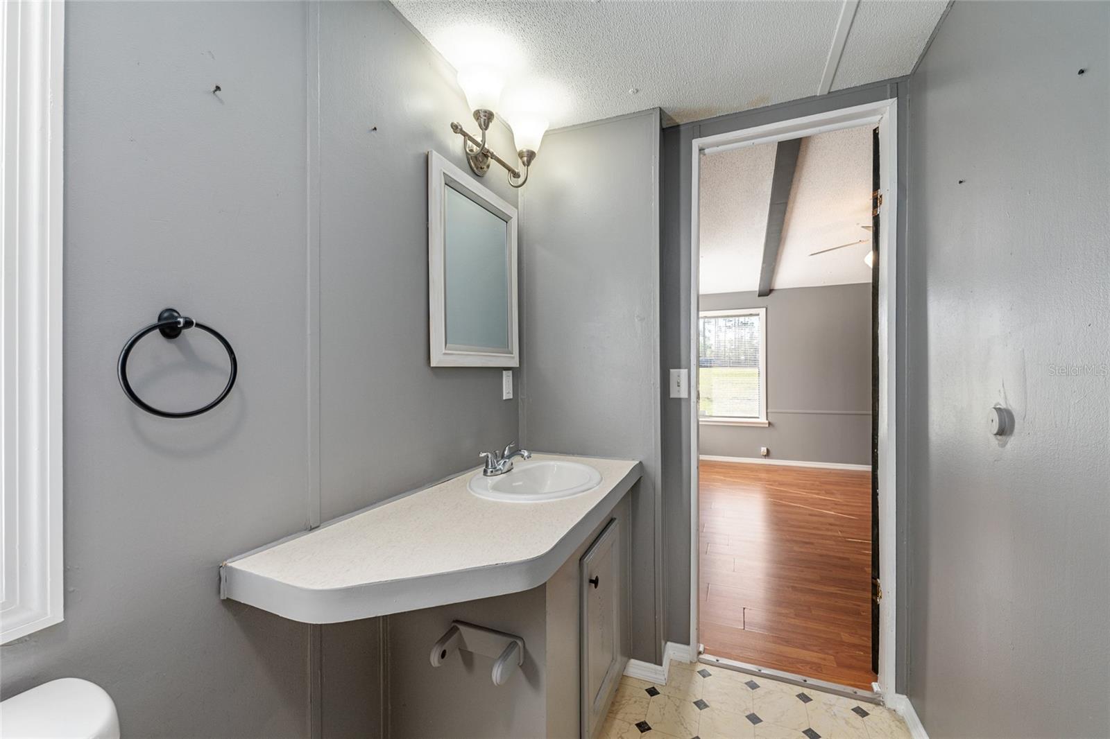 Image 25 of 74 For 5600 39th Street