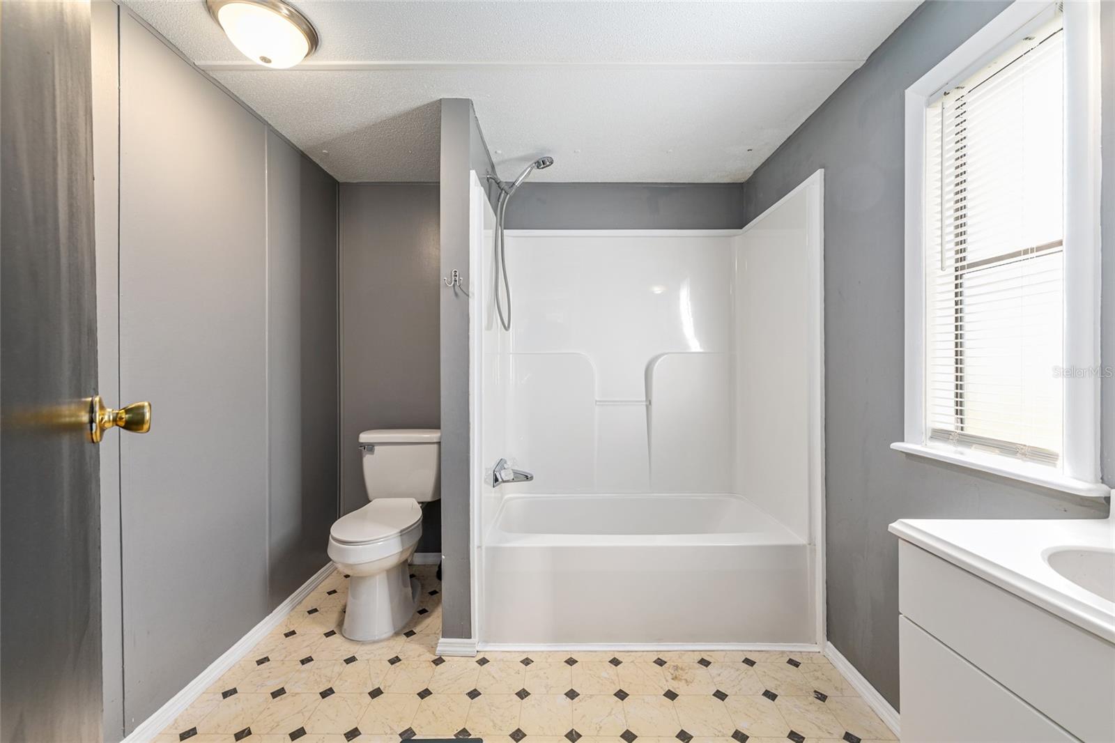 Image 30 of 74 For 5600 39th Street