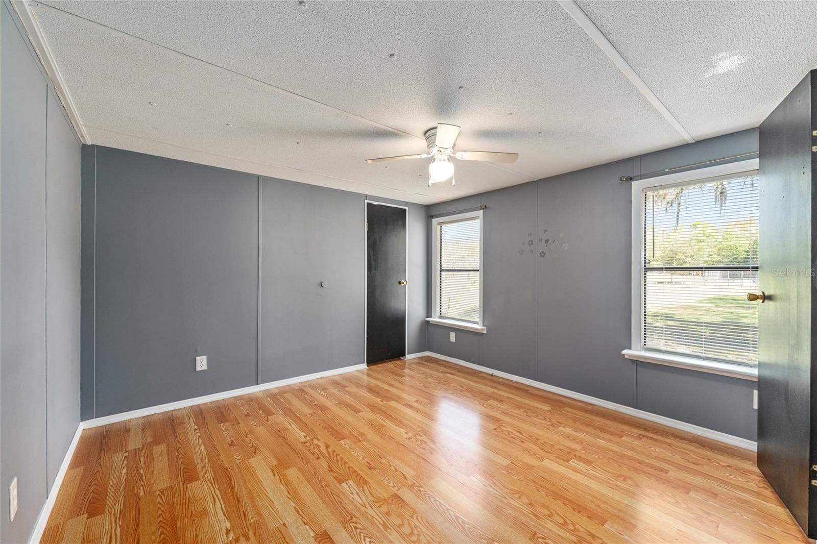 Image 33 of 74 For 5600 39th Street