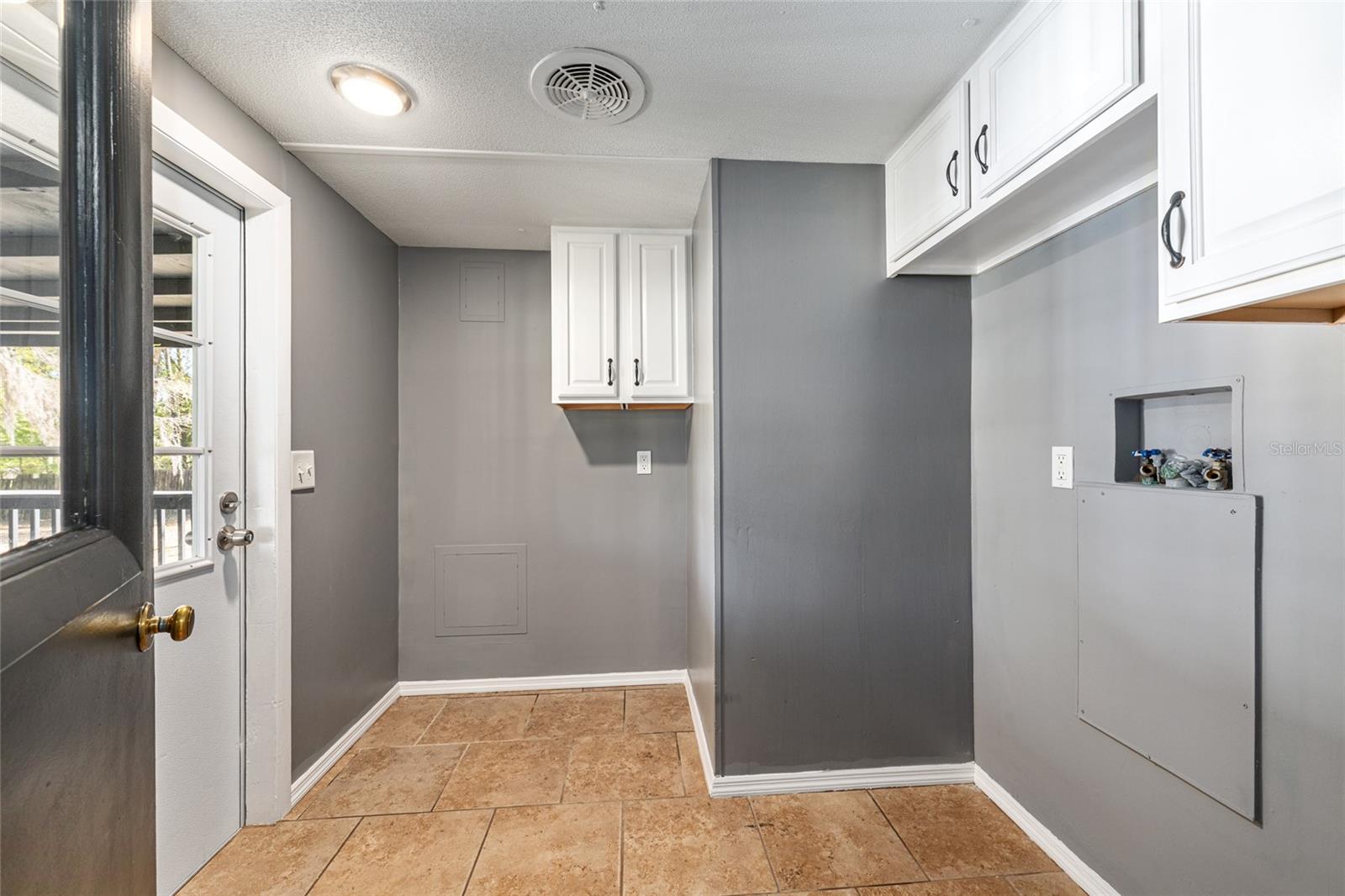 Image 39 of 74 For 5600 39th Street